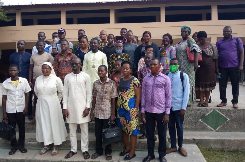  Elaboration de fiches pédagogiques: Les enseignants de la section APFB du Littoral-Est outillés