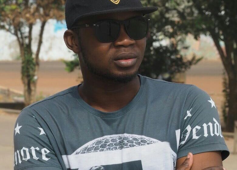  A la découverte d’un faiseur de stars: Eliezer Lonou dit « Maik « 