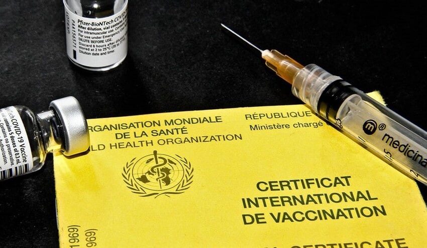  Trafic de carnets de vaccination: Deux autres personnes épinglées
