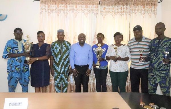  Bénin : La Fédération d’athlétisme reçoit un don de trophées et de médailles