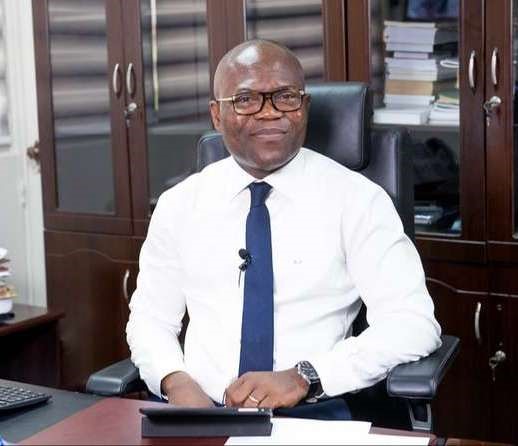  Mobile banking : Nicolas Yenoussi a-t-il fait économie de vérité?