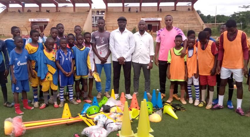  Pour une nouvelle dynamique à l&rsquo;Académie Sportive Ball de Bohicon: Carlos Mozaire Nahum fait le geste utile