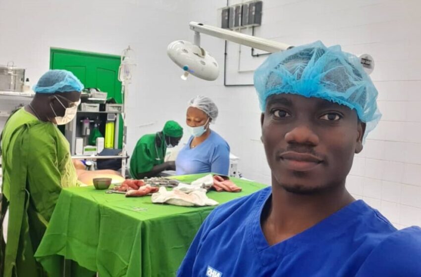  Dr Christian Tohouénou : «Un cancer de l&rsquo;ovaire diagnostiqué tardivement entraîne… »