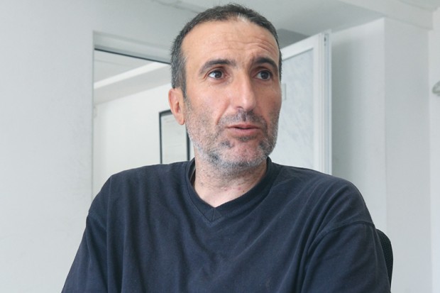  Fédération Algérienne de Football : Mounir Debichi licencié