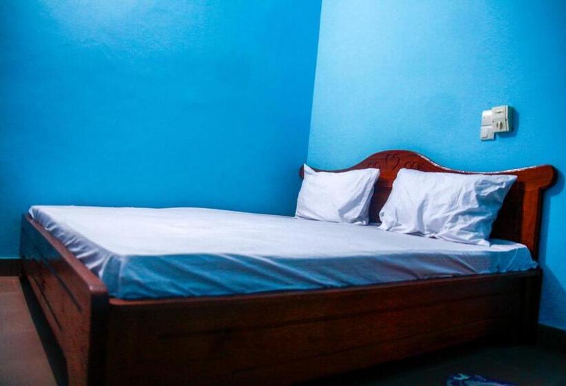  Scandale intime à Hèvié : Un promoteur d’auberge surprend sa fille avec son ancien élève