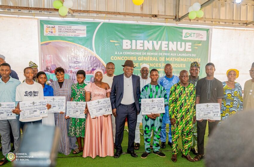  2ème édition du Camp d’excellence de vacances à Djougou : Abdoulaye Bio Tchané honore les talents des maths